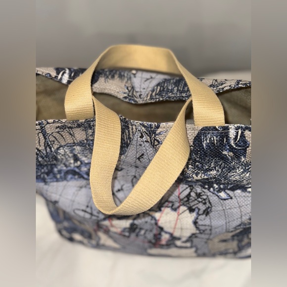 CHRISTIAN DIOR WORLD TROTTER CANVAS TOTE - Picture 4 of 8